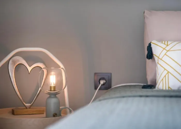 Eleusis Suites Β
